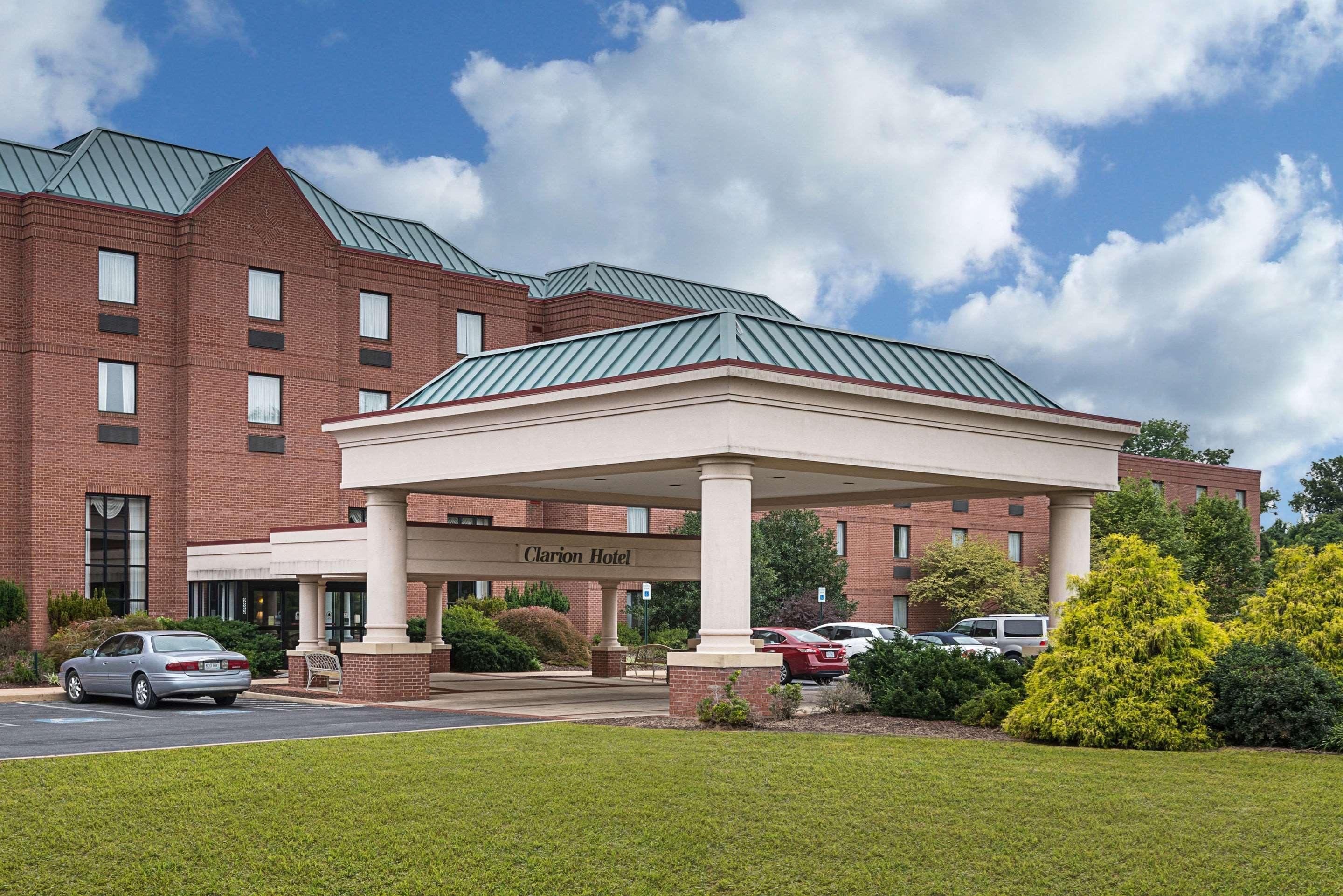 Clarion Hotel y Centro de Conferencias Shepherdstown Exterior foto