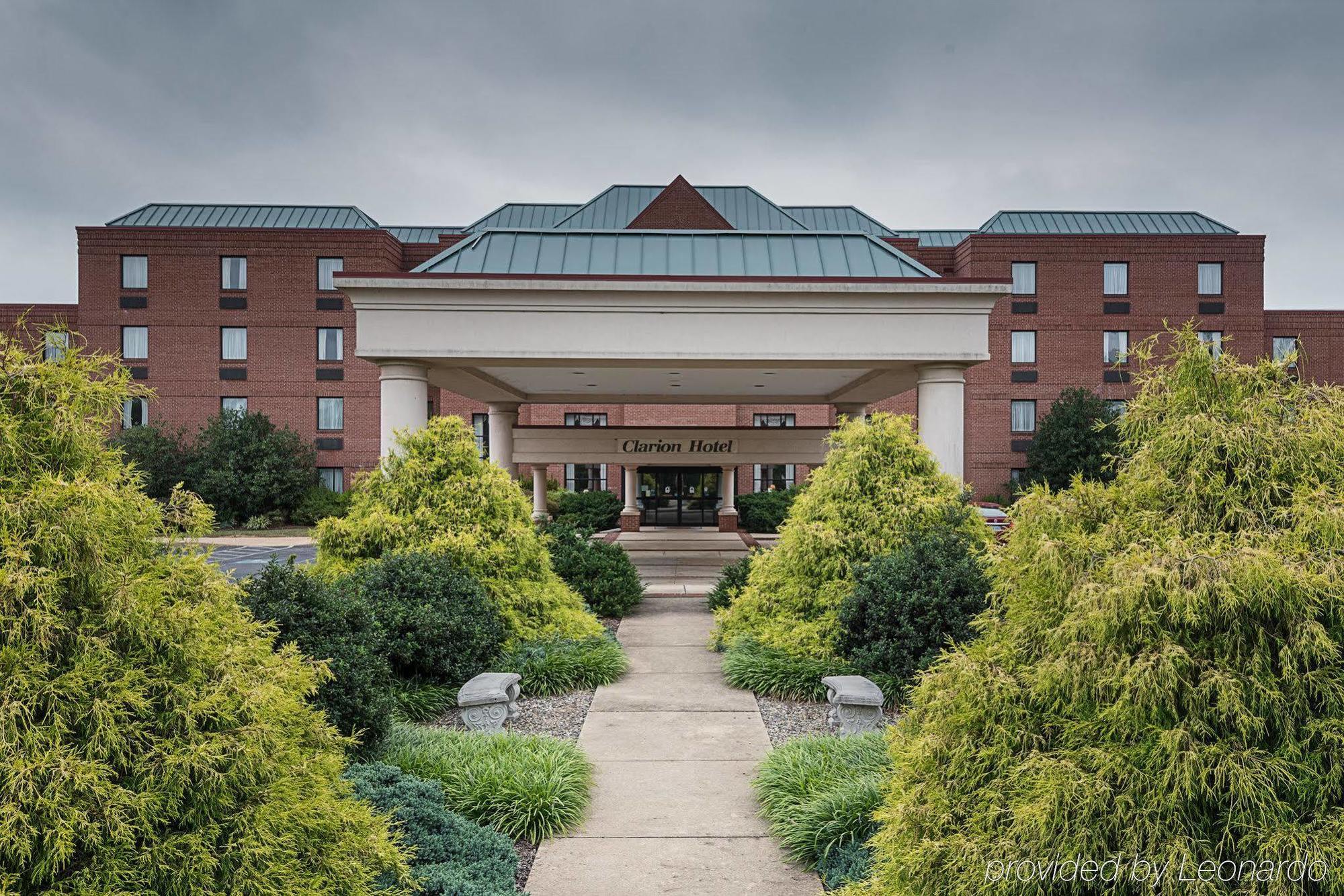 Clarion Hotel y Centro de Conferencias Shepherdstown Exterior foto